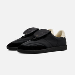 COURT COVER BLACK SOLE